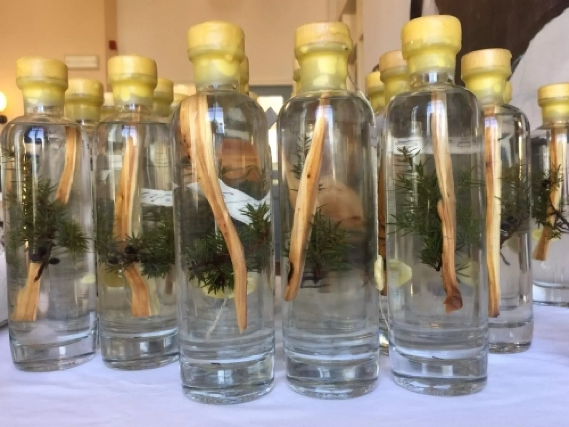 Portfolio - Geur en smaak van Drenthe - flesje met drank en kruiden