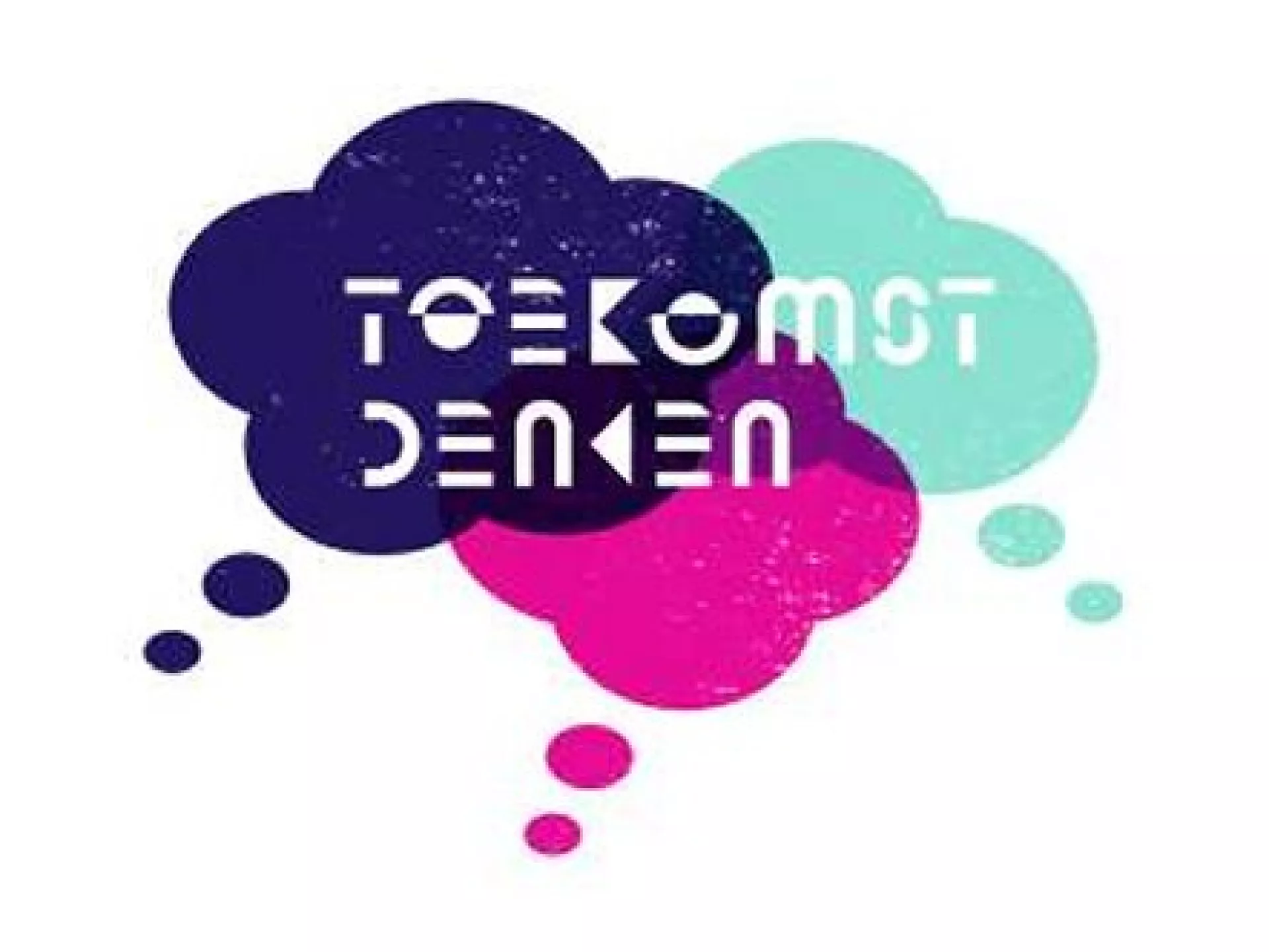 Wolken met de tekst "TOEKOMST DENKEN" erin.
