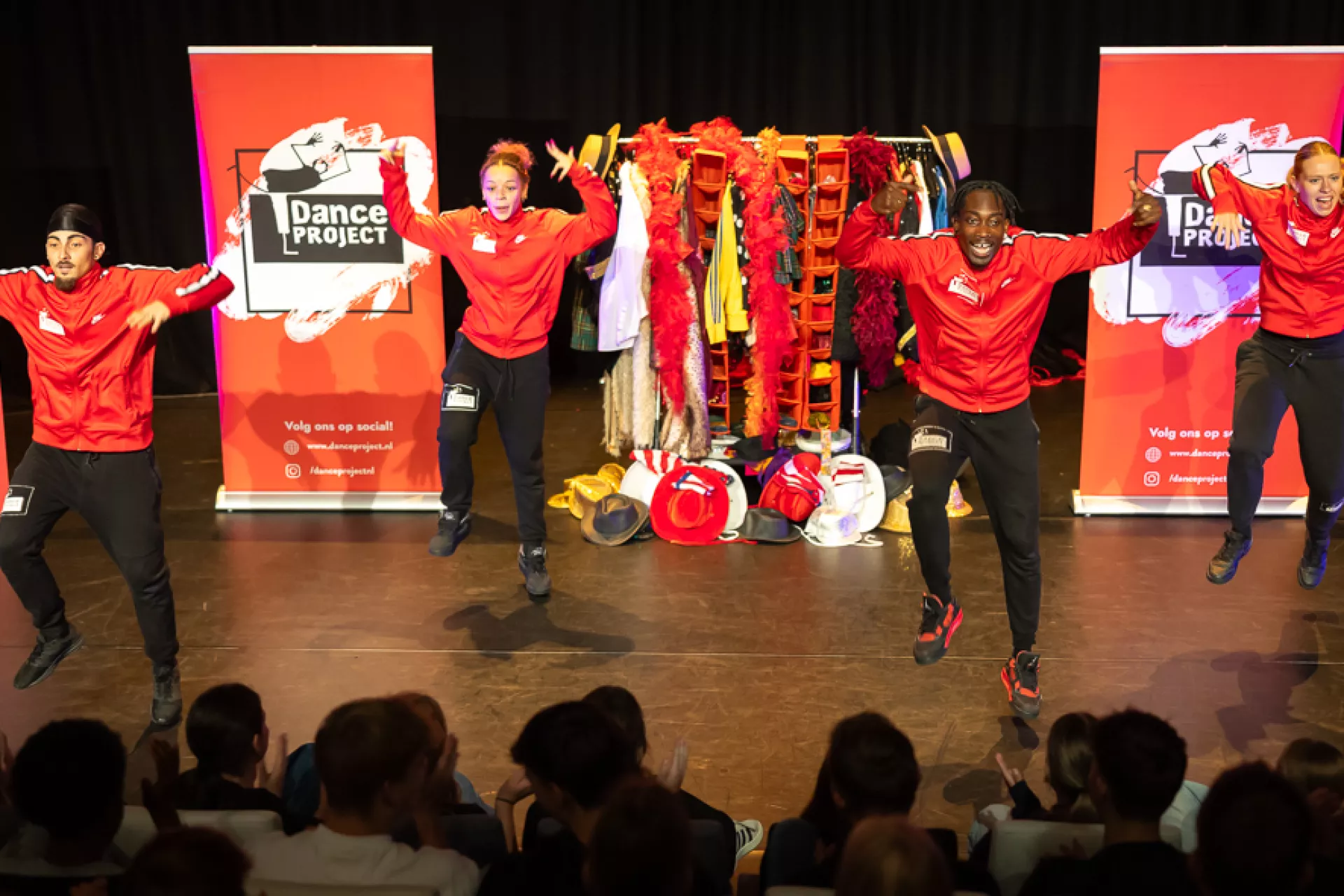 Voortgezet onderwijs - cult clash - dans voorstelling