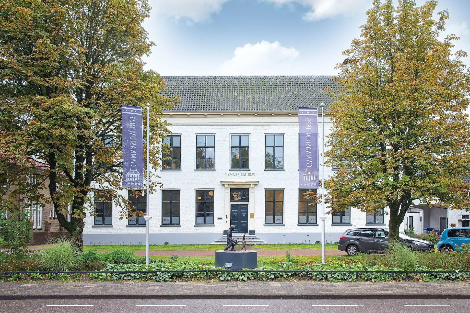 Over ons - voorkant gebouw K&C Assen inclusief beeld 2025